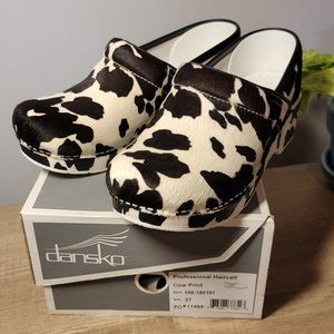 Dansko Professional Haircalf Cow print Sz 37